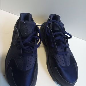 Nike shoes. Women’s. Size 8 US